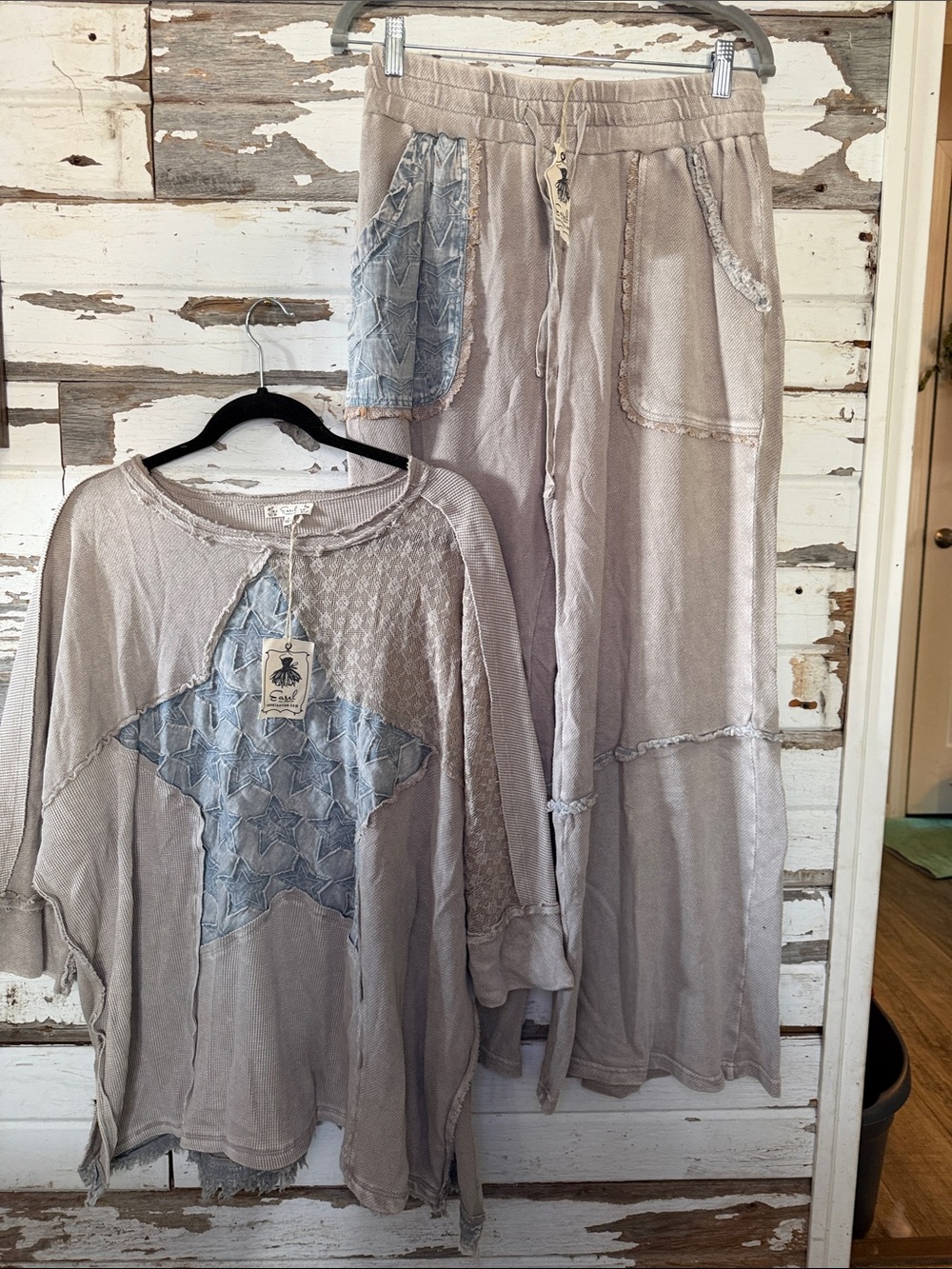 Boho Wide Leg Pants and shirt in Faded Taupe with Patch Pocket new with tags